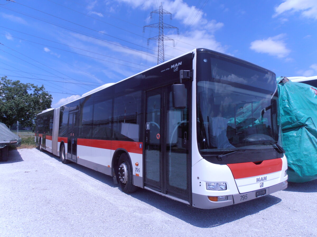 (277'623) - VBZ Z�rich - Nr. 795 - MAN (ex St. Gallerbus, St. Gallen Nr. 286) am 5. Juli 2025 in Kerzers, Interbus