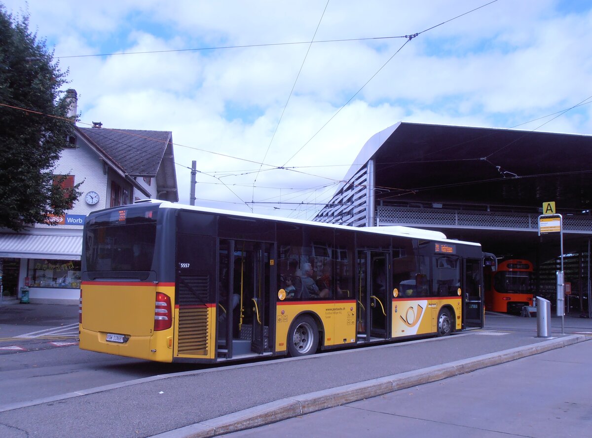 (277'887) - H�fliger, Sursee - Nr. 3/OW 11'868/PID 5557 - Mercedes am 17. Juli 2025 beim Bahnhof Worb Dorf (Einsatz PostAuto)