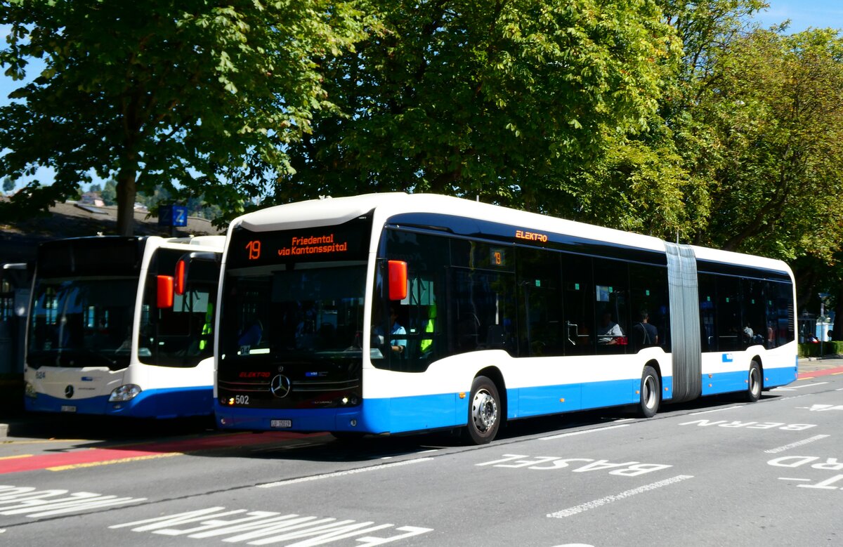 (279'448) - VBL Luzern - Nr. 502/LU 15'019 - eMercedes am 26. August 2025 beim Bahnhof Luzern