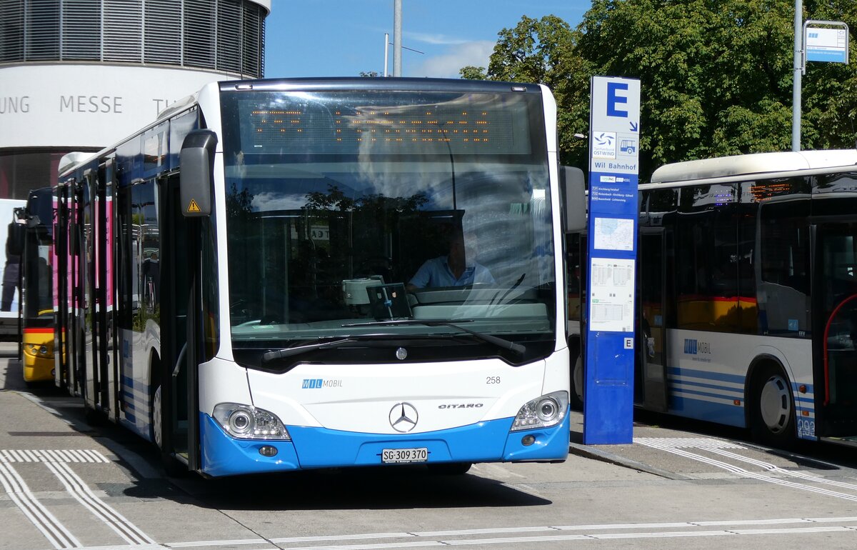 (279'543) - WilMobil, Wil - Nr. 258/SG 309'370 - Mercedes am 29. August 2025 beim Bahnhof Wil