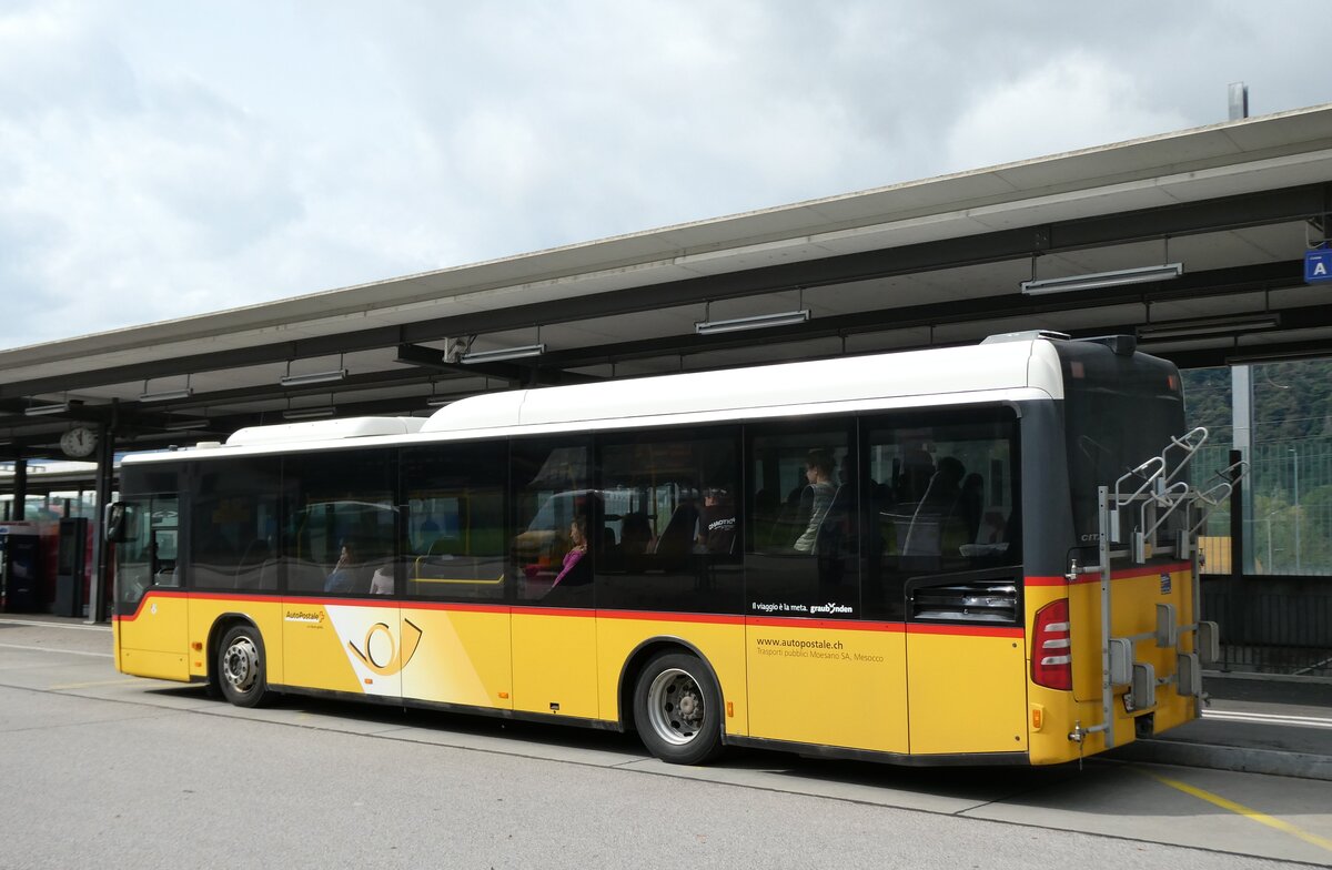 (280'315) - TpM, Mesocco - Nr. 2/GR 108'002/PID 5533 - Mercedes am 13. September 2025 beim Bahnhof Castione-Arbedo