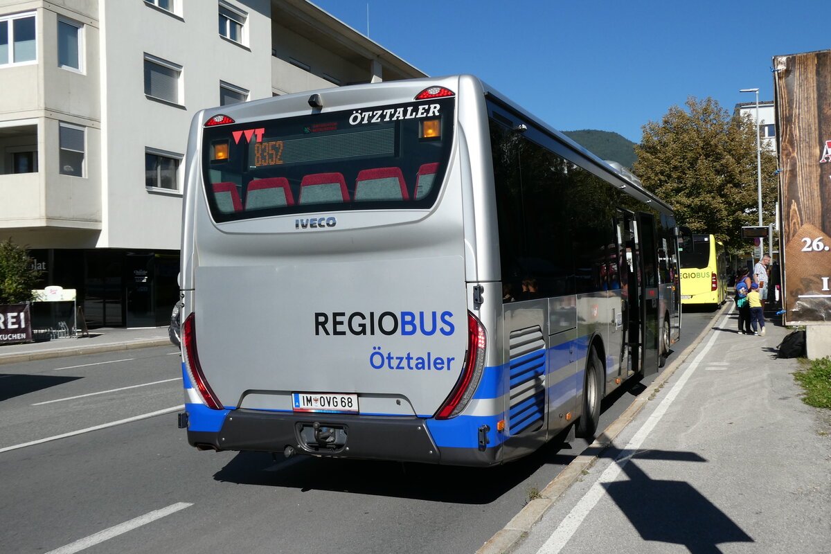 (280'543) - �VG S�lden - IM OVG 68 - Iveco am 18. September 2025 in Telfs, Anton-Auer-Strasse