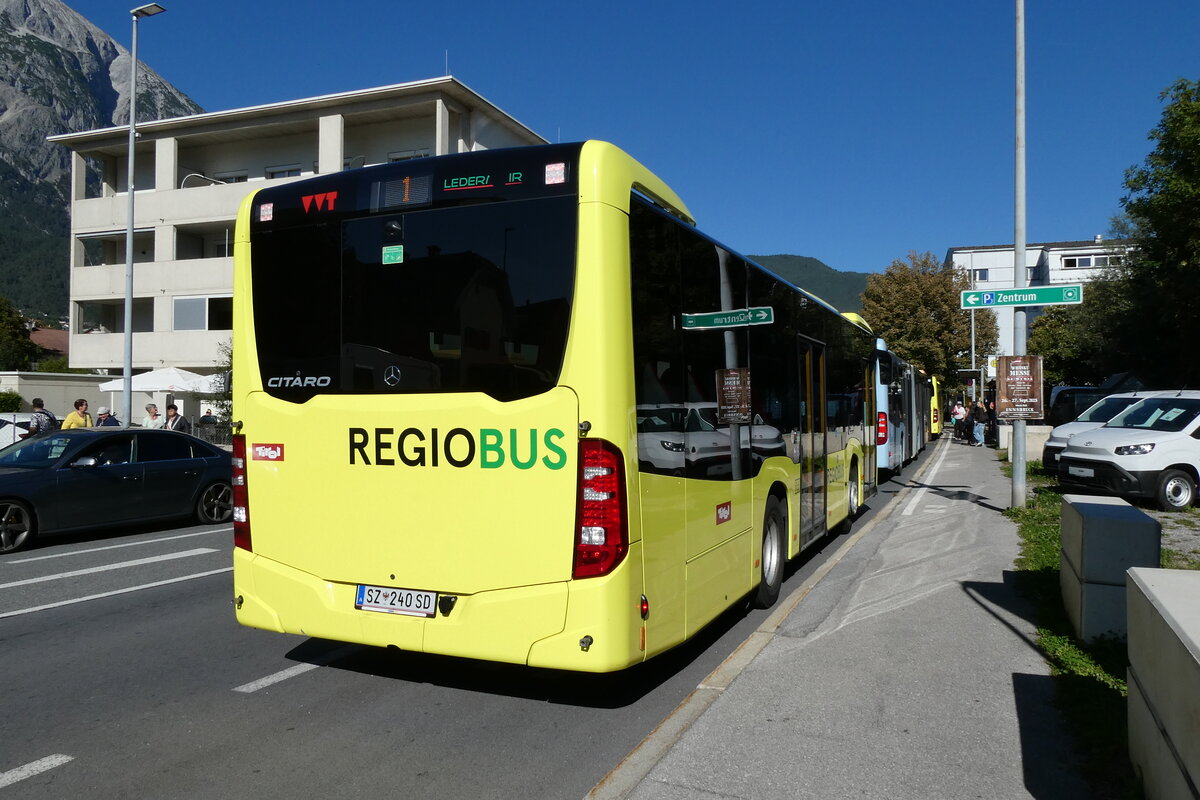 (280'553) - Ledermair, Schwaz - SZ 240 SD - Mercedes am 18. September 2025 in Telfs, Anton-Auer-Strasse