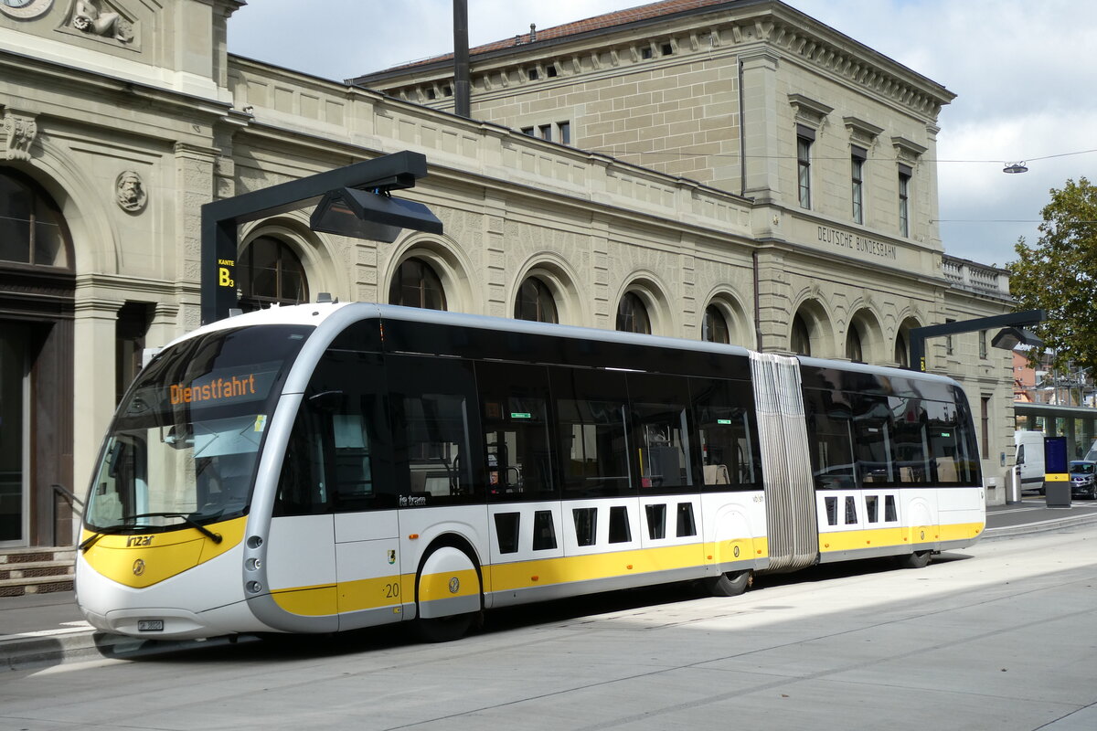 (281'150) - VBSH Schaffhausen - Nr. 38'020 - eIrizar am 10. Oktober 2025 beim Bahnhof Schaffhausen
