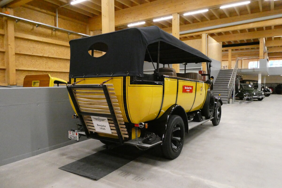(281'583) - R�llin, Hirzel - SZ 42'365 - FBW/Seitz-Hess (ex RhV Altst�tten Nr. 31; ex P 1529; ex P 2881) am 18. Oktober 2025 in N�fels, FBW-Museum