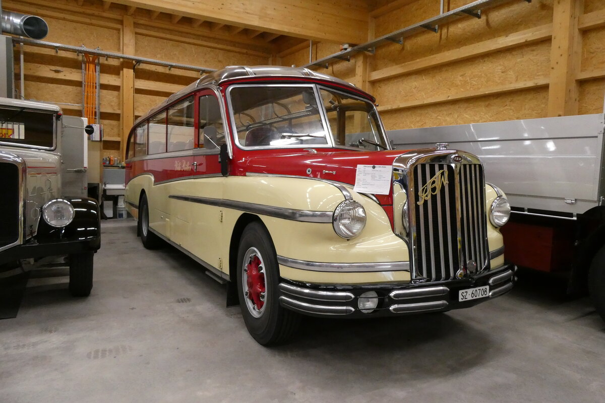 (281'584) - R�llin, Hirzel - SZ 60'708 - FBW/FHS (ex Fl�ckiger, Rickenbach; ex Rieben, Aesch; ex Pfister, Th�rnen) am 18. Oktober 2025 in N�fels, FBW-Museum