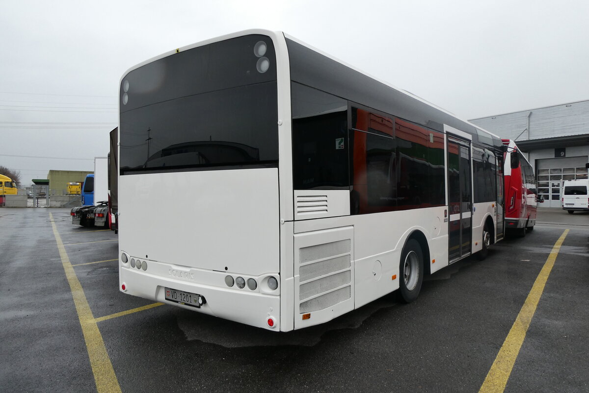 (282'854) - TPC Aigle - VD 1201 - Solaris (ex Theytaz, Sion; ex HLB Hofstein/D Nr. 701; ex SiMobil, I-Kastelruth Nr. 1251; ex SAD Bozen/I Nr. 1251) am 6. Dezember 2025 in Kerzers, Interbus
