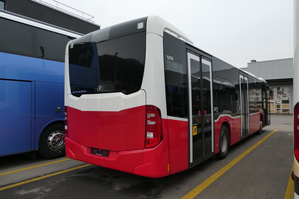(283'088) - CarPostal Ouest - PID 12'316 - Mercedes (ex Breuss, A-Rankweil; ex Wiener Linien, A-Wien Nr. 8133) am 12. Dezember 2025 in Winterthur, Daimler Buses