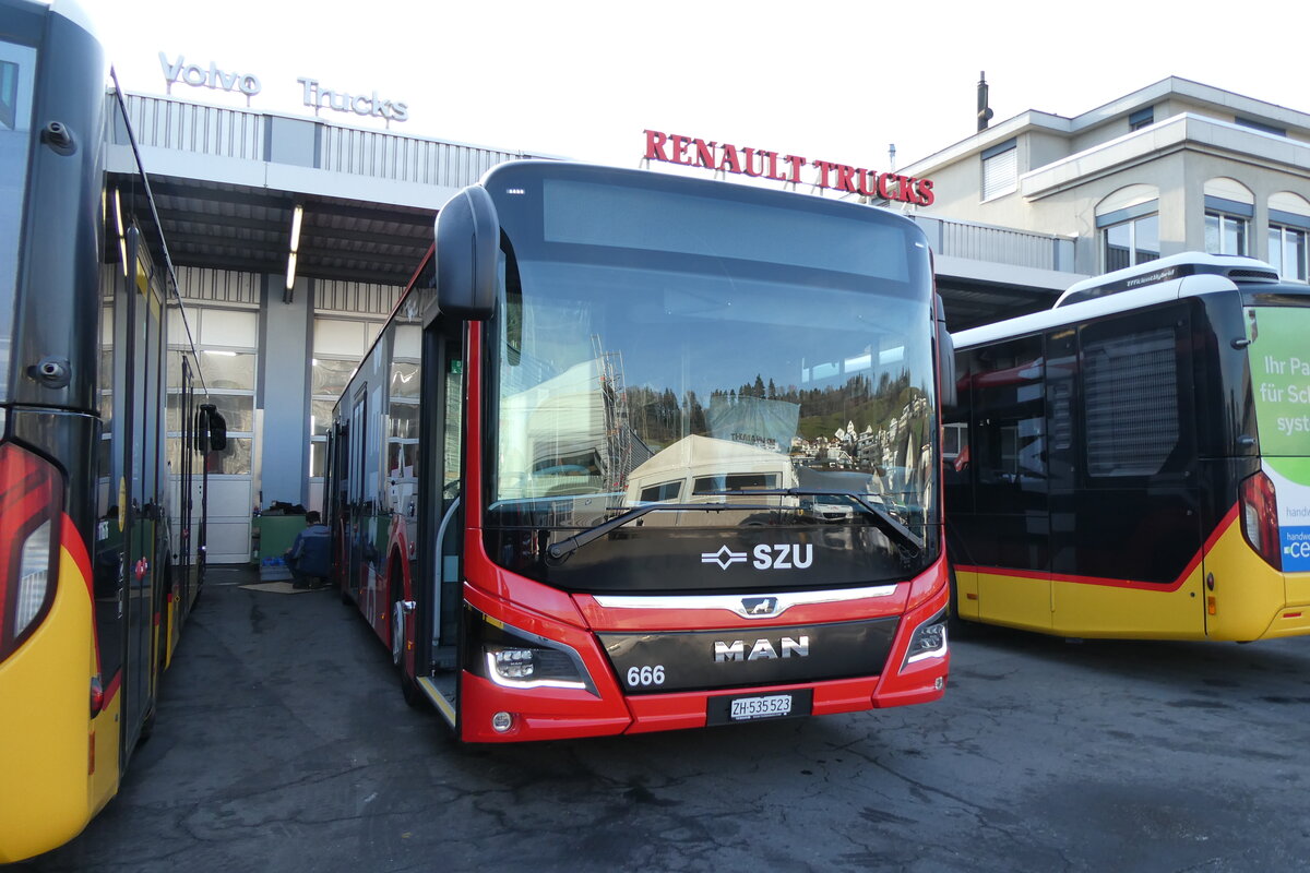 (283'117) - AHW Horgen - Nr. 666/ZH 535'523 - MAN am 12. Dezember 2025 in Schmerikon, Thomann
