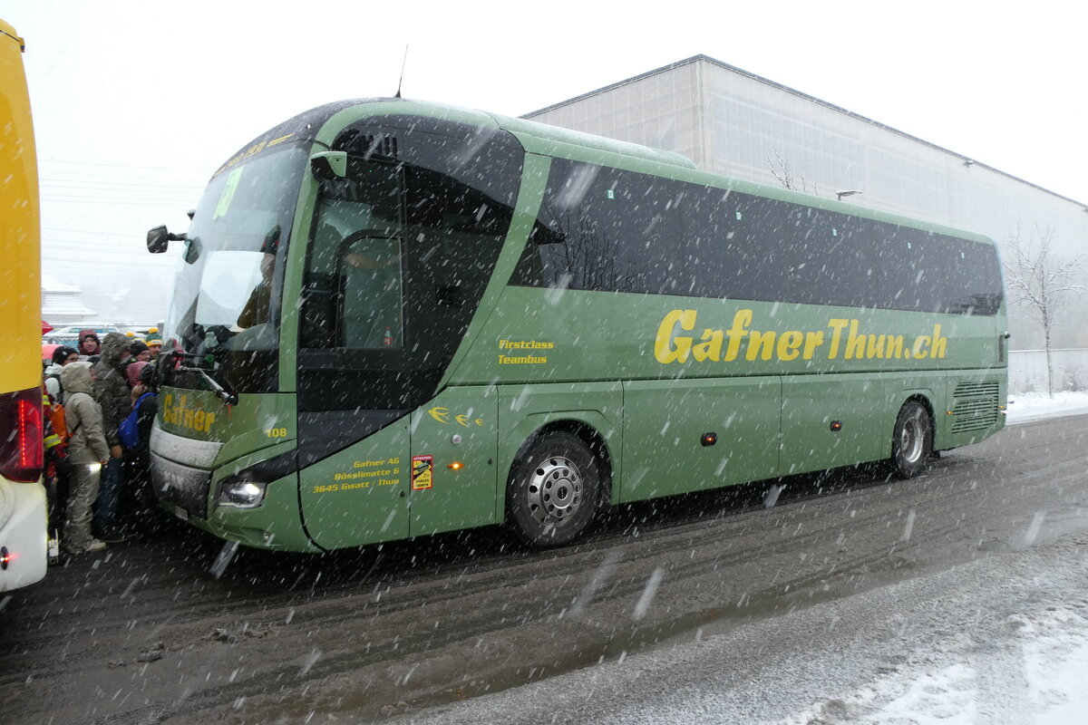 (283'858) - Gafner, Gwatt - Nr. 108/BE 26'580 - MAN am 10. Januar 2026 beim Bahnhof Frutigen