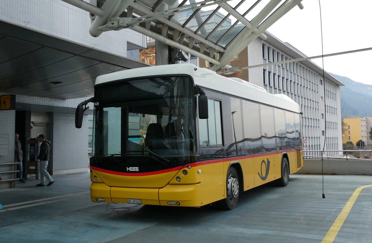 (284'649) - PostAuto Graub�nden - GR 69'102/PID 11'626 - Scania/Hess am 6. Februar 2026 in Chur, Postautostation