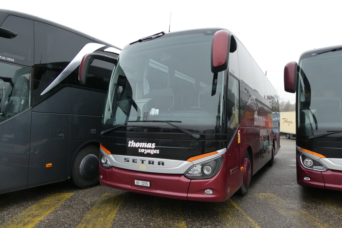 (284'712) - Thomas, Echallens - Nr. 42/VD 1205 - Setra am 7. Februar 2026 in Kallnach, Car-Terminal Marti