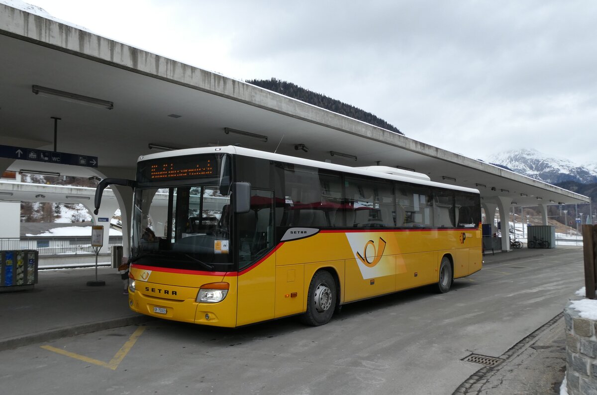 (284'813) - Terretaz, Zernez - GR 75'001/PID 11'202 - Setra am 10. Februar 2026 beim Bahnhof Zernez
