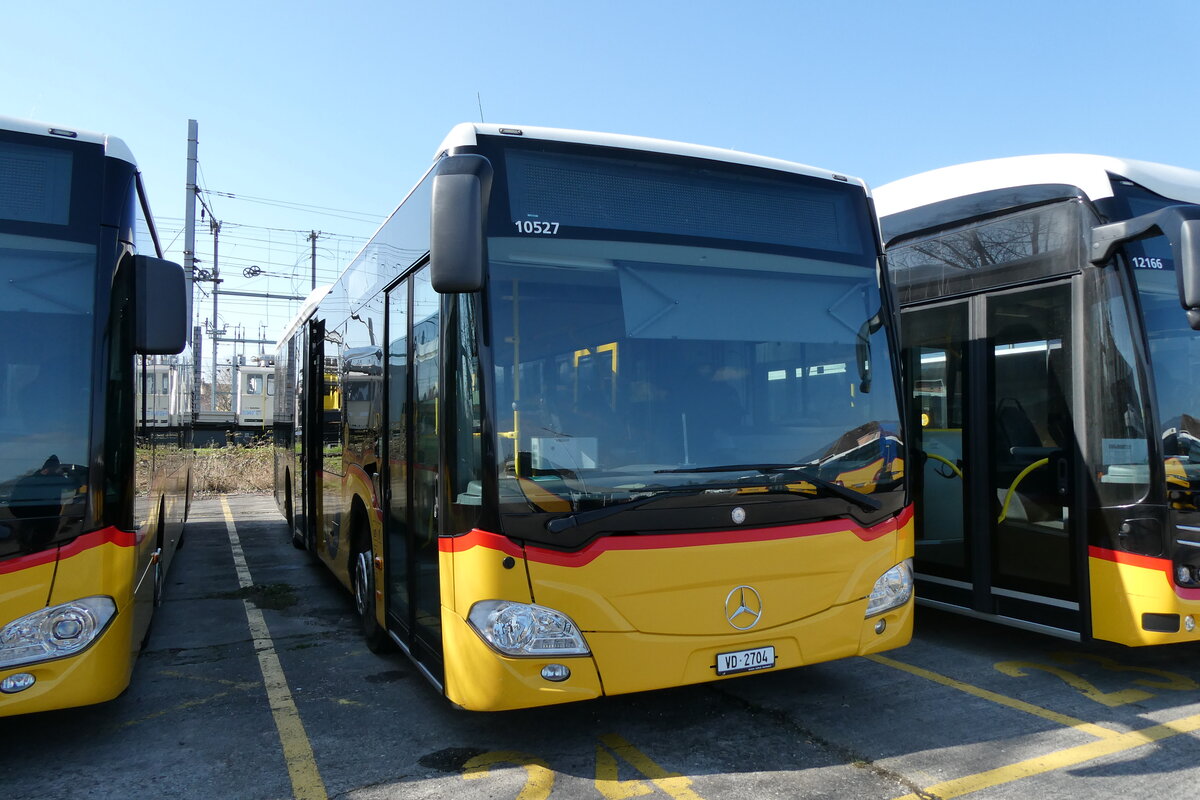 (285'592) - CarPostal Ouest - VD 2704/PID 10'527 - Mercedes (ex TPB, S�deilles) am 21. M�rz 2026 in Yverdon, Garage