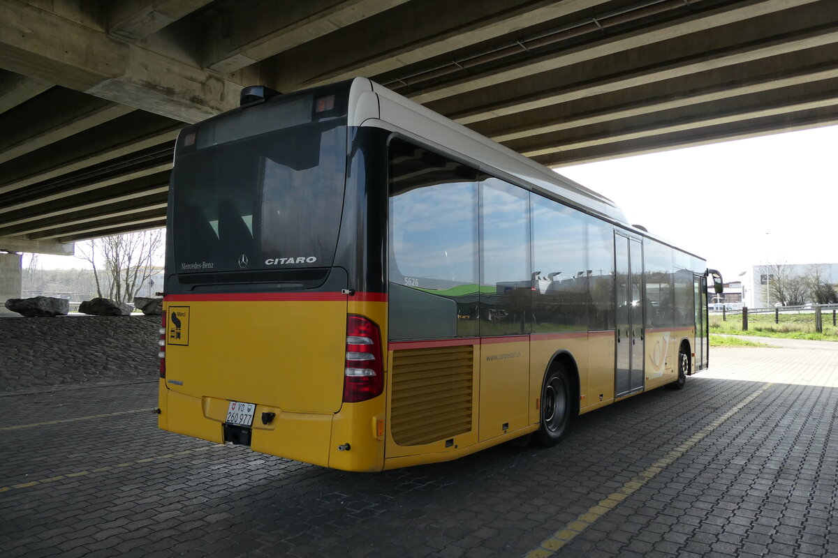 (285'627) - CarPostal Ouest - VD 260'977/PID 5626 - Mercedes am 21. M�rz 2026 in Kerzers, Murtenstrasse
