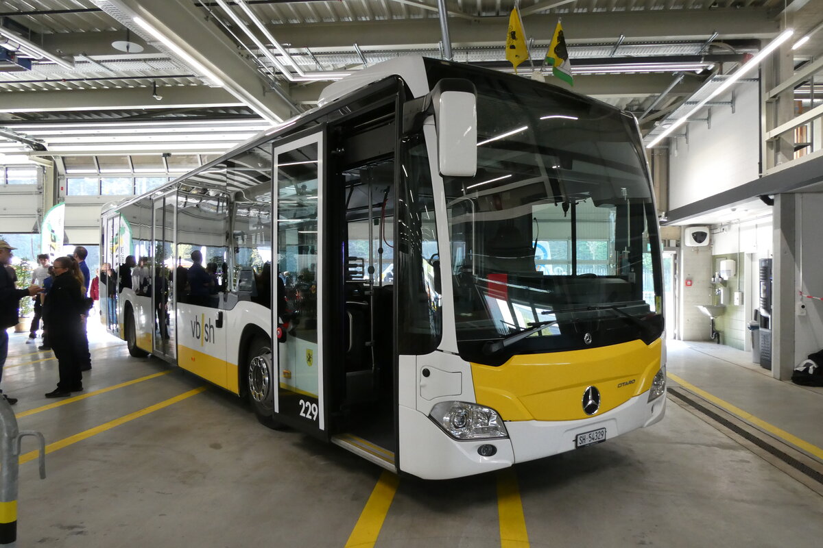 (286'089) - VBSH Schaffhausen - Nr. 229/SH 54'329 - Mercedes am 11. April 2026 in Schaffhausen, Regionalbusgarage