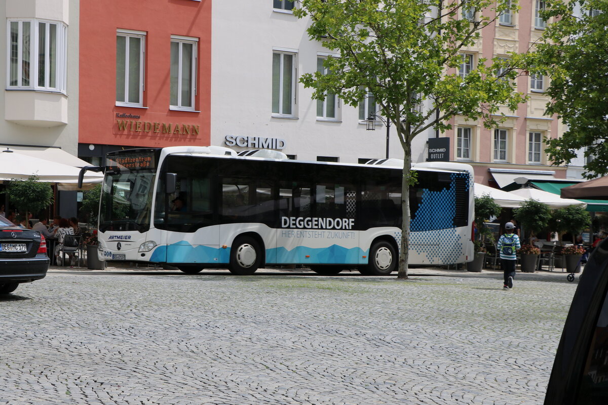 Artmeier, Deggendorf - DEG-EM 157 - Mercedes am 25. Juli 2025 in Deggendorf (Aufnahme: Martin Beyer)