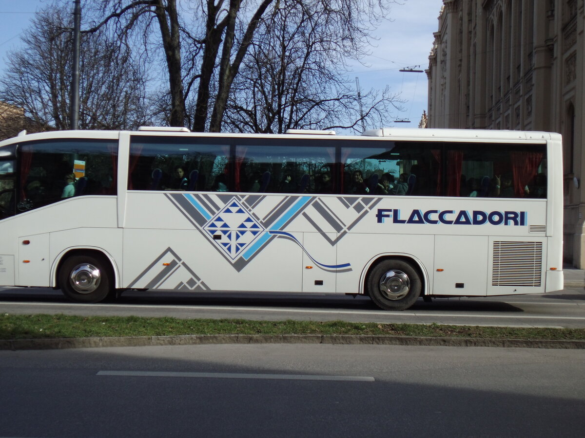 Aus Italien: Flaccadori, Casazza - Scania Century 2 am 11. M�rz 2014 in M�nchen (Aufnahme: Martin Beyer)