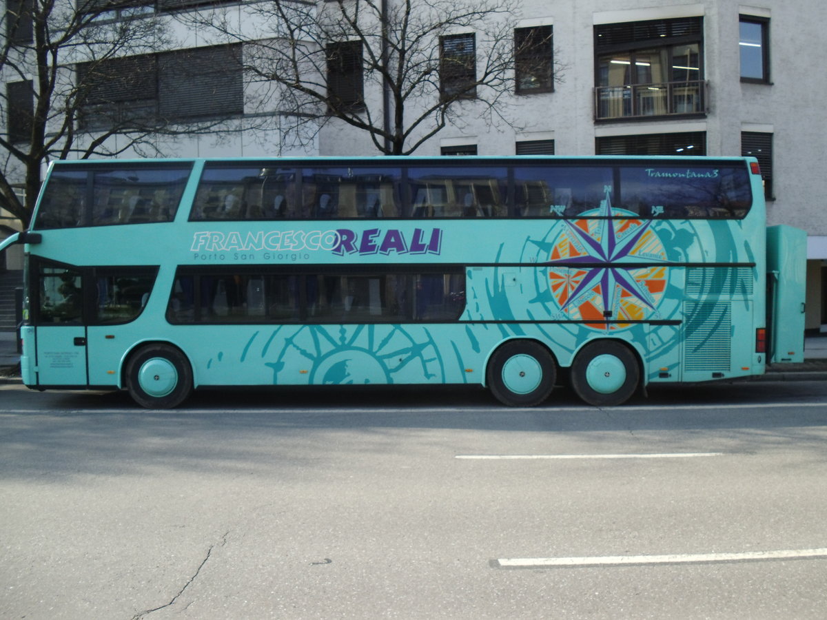 Aus Italien: Reali, Porto San Giorgio - Setra S 328 DT am 10. M�rz 2016 in M�nchen (Aufnahme: Martin Beyer)