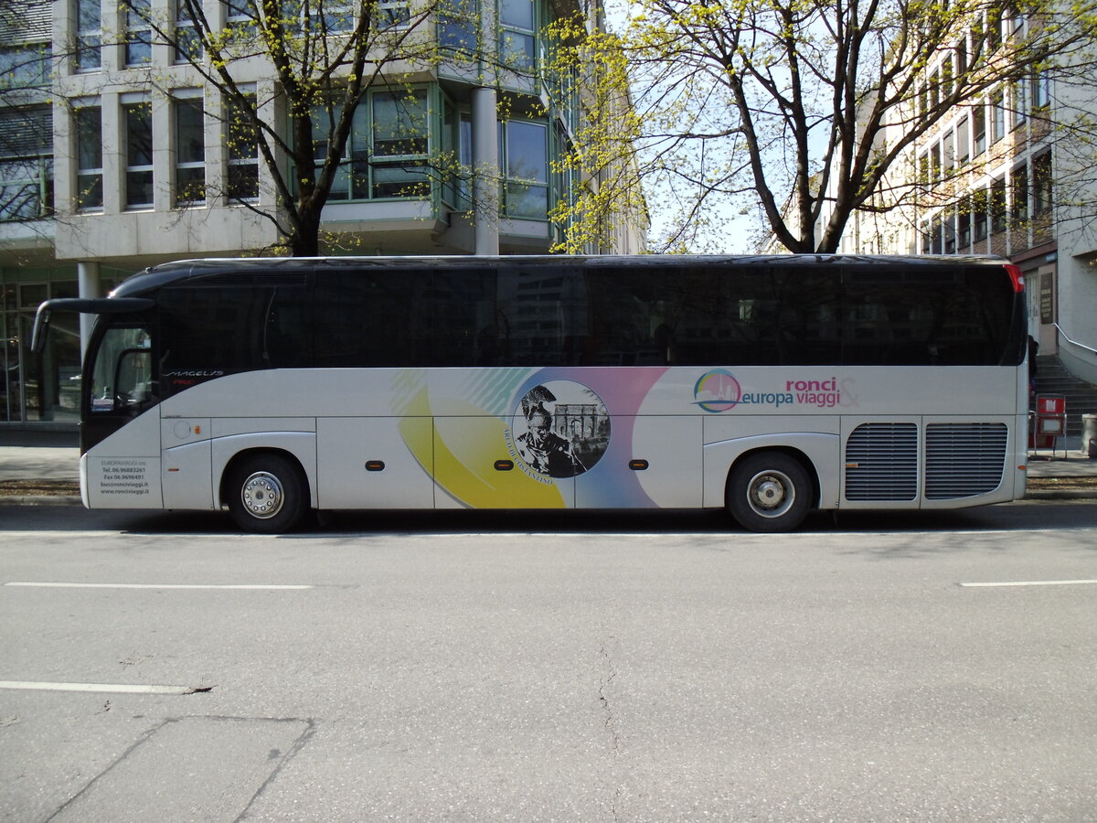 Aus Italien: Ronci, San Felice Circeo - Irisbus Magelys am 26. M�rz 2014 in M�nchen (Aufnahme: Martin Beyer)