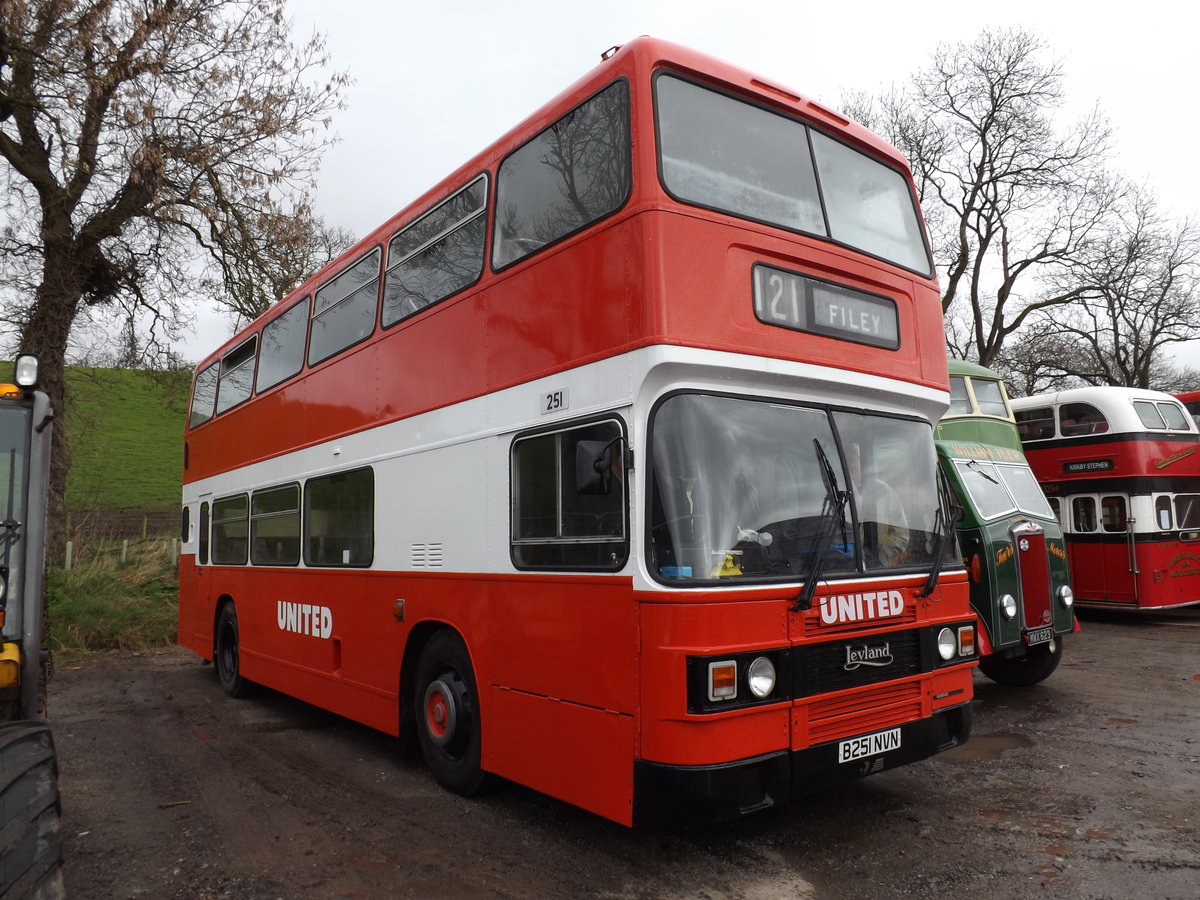 B251 NVN
1985 Leyland Olympian
ECW H45/32F
United Automobile Services Limited, Darlington, County Durham, England.  Fleet number 251.

Photograph taken at Brough, Cumbria, England on 16th April 2017.