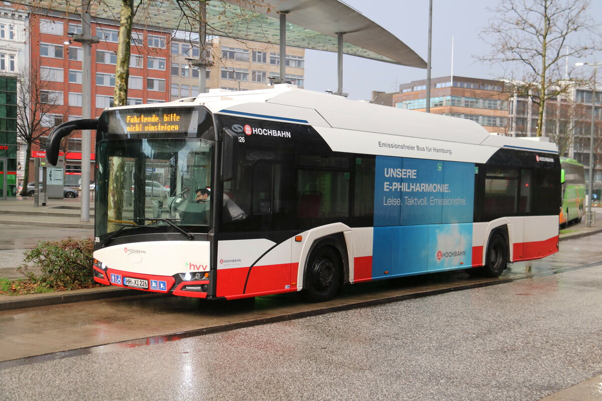 HHA Hamburg - Nr. 2026/HH-XI 226 - eSolaris am 1. Januar 2024 in Hamburg (Aufnahme: Martin Beyer)