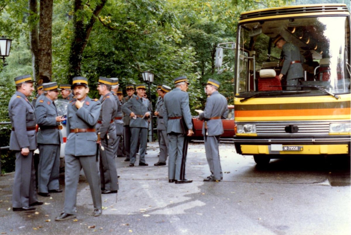 (MD011) - Aus dem Archiv: Schweizer Armee - M+79'558 - Dr�gm�ller (ex Funi-Car, Biel) am 13. September 1989 auf dem Br�nigpass