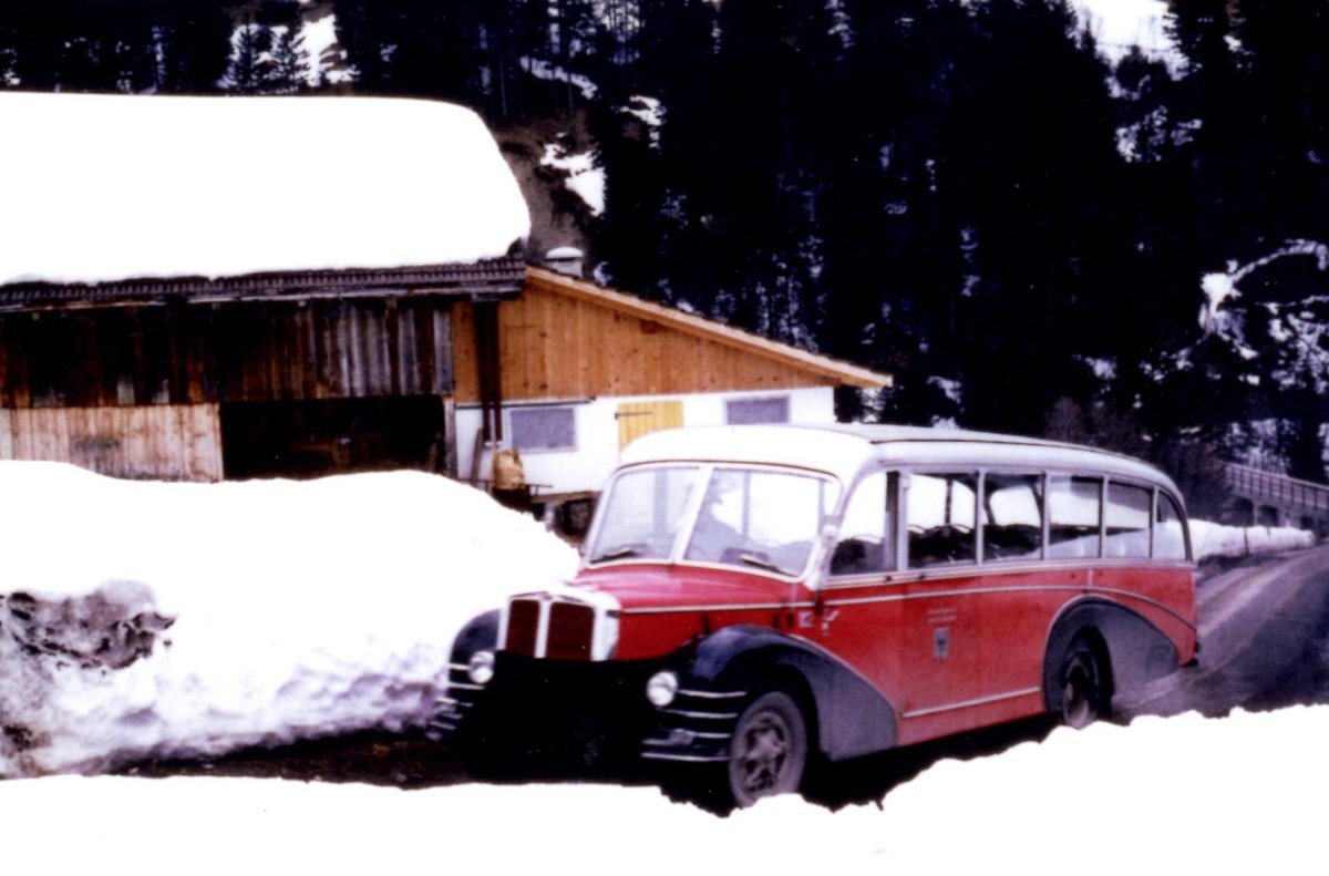 (MD180) - Aus dem Archiv: AFA Adelboden - Nr. 12/BE 26'701 - FBW/R&J um 1975 in Adelboden, Reh�rti