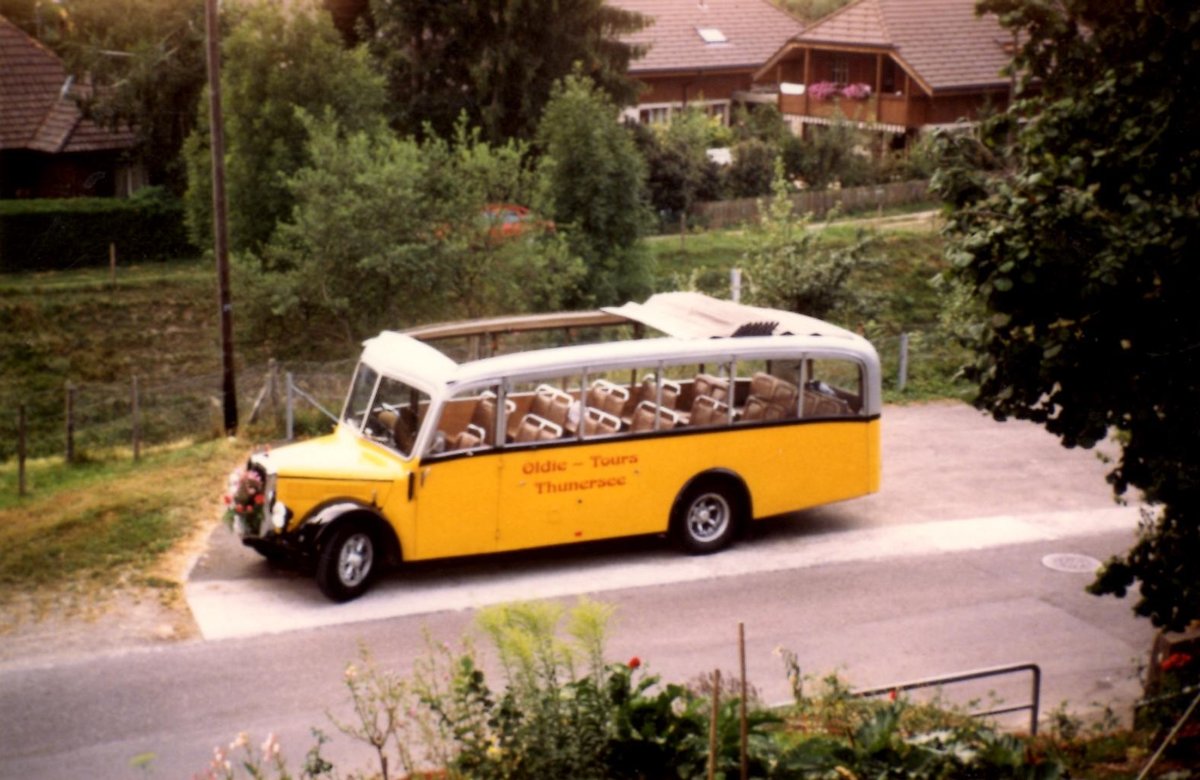 (MD252) - Aus dem Archiv: Reusser, Thun - BE 58'656 - Saurer/H�nni (ex Kontiki, Wettingen; ex Nussbaumer, Ganterschwil) um 1995