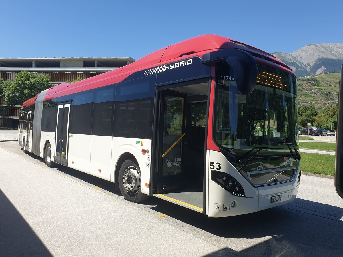 Postauto Wallis - Nr. 53/VS 531'435 - PID 11745 - Volvo le 21 juin 2022 � Sion, SUVA