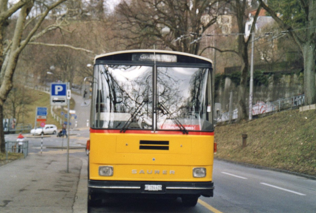 (R 2904) - Aus dem Archiv: Overney, Bern - BE 284'415 - (ex Autopostale, Croglio Nr. 10; ex Monti, Cademario Nr. 10; ex PostAuto Graub�nden; ex Frigg, Zernez; ex P 24'403) am 7. M�rz 2004 in Bern, B�rengraben