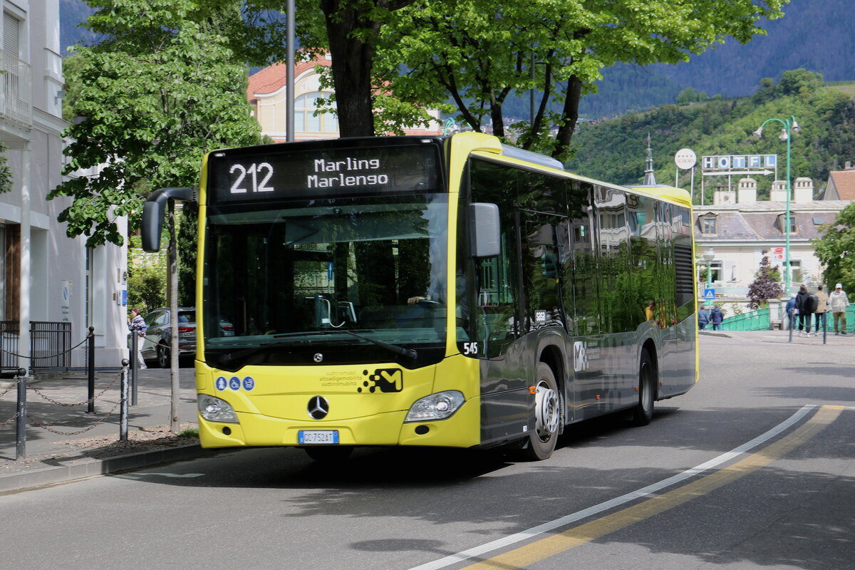 SASA Bozen - Nr. 545/GC-752 AT - Mercedes am 20. April 2024 in Meran (Aufnahme: Martin Beyer)