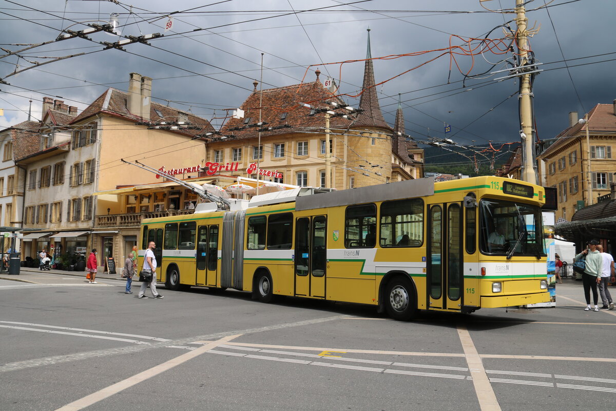 transN, La Chaux-de-Fonds - Nr. 115 - NAW/Hess Gelenktrolleybus (ex TN Neuch�tel Nr. 115) am 9. Juli 2021 in Neuch�tel, Place Pury (Aufnahme: Martin Beyer)