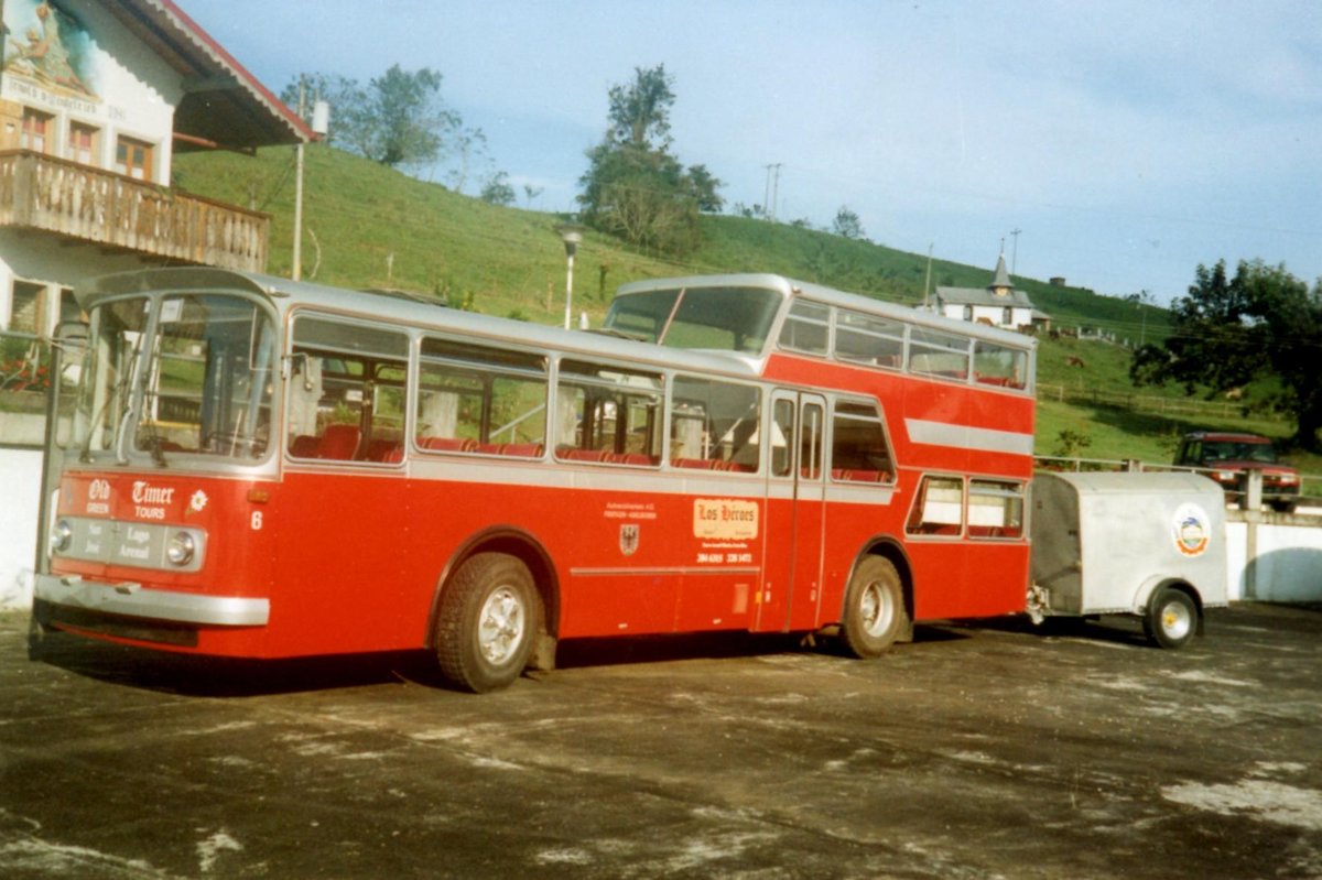 (UTU 17) - Aus dem Archiv: Ulrich, Neuvo Arenal - Nr. 6 - FBW/Vetter-R&J Anderthalbdecker (ex Wespe, CH-Altst�tten; ex AFA Adelboden/CH Nr. 6) um 2000 in Neuvo Arenal, Los H�roes