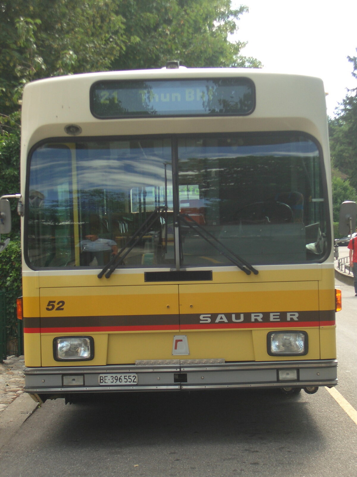 (MB-025) - Aus dem Archiv: STI Thun - Nr. 52/BE 396'552 - Saurer/R&J am 1. August 2006 bei der Schiffl�ndte Thun