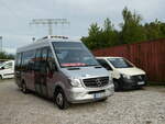 (254'394) - Unser Roter Bus, Ueckerm�nde - VG-B 22 - Mercedes am 30.
