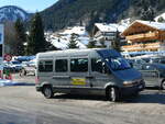 (245'592) - Piller, Martigny - VS 423'543 - Renault am 31. Januar 2023 beim Bahnhof Champ�ry