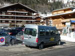 (245'593) - Piller, Martigny - VS 423'543 - Renault am 31. Januar 2023 beim Bahnhof Champ�ry