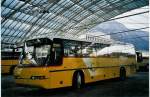 (065'018) - PostAuto Graub�nden - GR 100'975 - Neoplan (ex P 25'132) am 1.