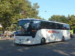 (227'717) - Hil�rio, Sch�tz - LU 200'233 - Mercedes am 4.
