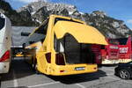 (285'101) - Aus Deutschland: Hummel, Kirchzarten - FR-DP 1 - Setra am 28.