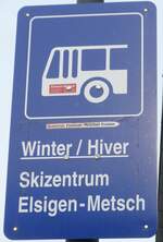 (158'492) - Kander-Reisen-Haltestellenschild - Frutigen, Bahnhof am 24.