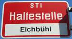 (128'219) - STI-Haltestellenschild - Hilterfingen, Eichb�hl - am 1.