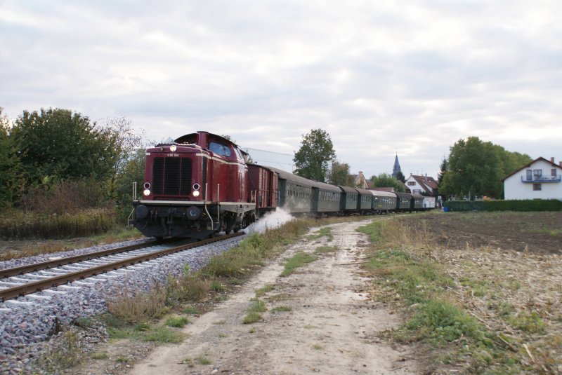 V 100 1041 bei der Ausfahrt aus Endingen ( Strecke Breisach-Endingen- Riegel )